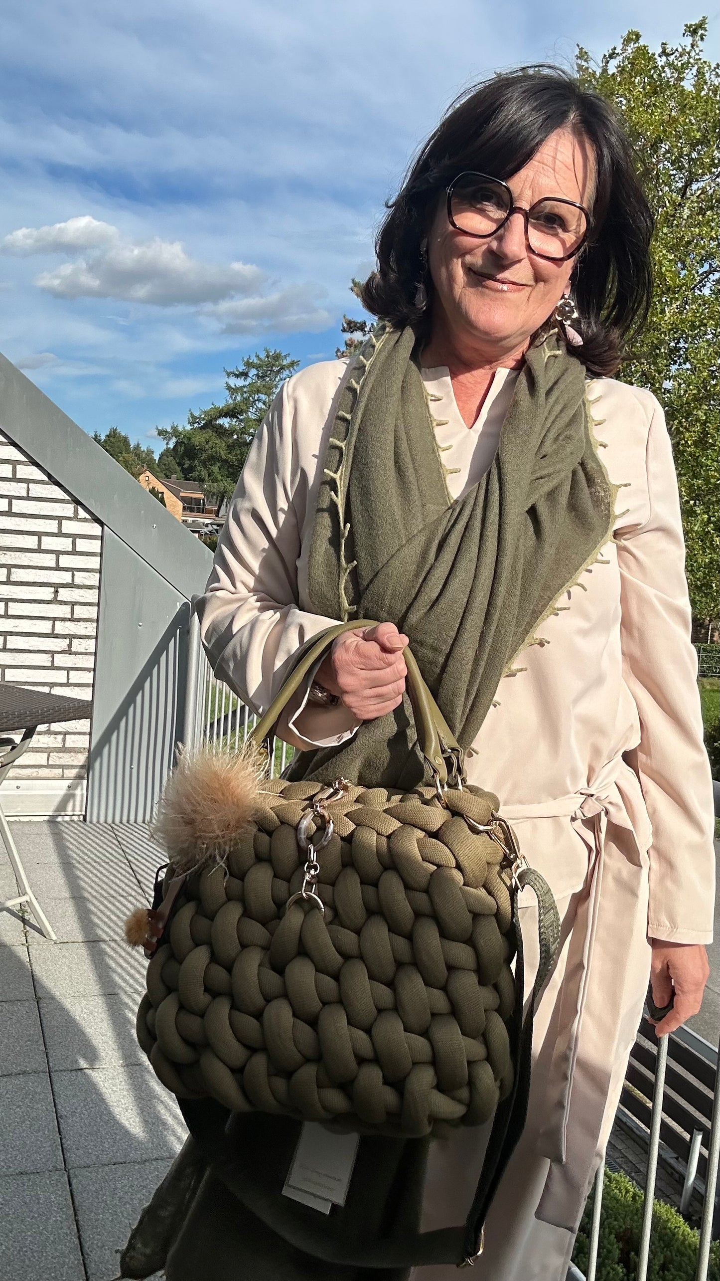 Kaschmir Tuch von Cute Stuff | Olive & Beige Fransen | Eleganter Damen Schal aus 100% Kaschmir