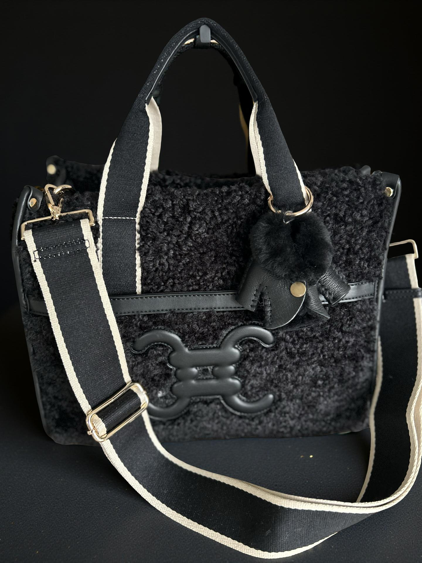 🖤 Teddytasche Schwarz-Creme mit Schultergurt – Stylisch & Praktisch (33 × 24 cm)