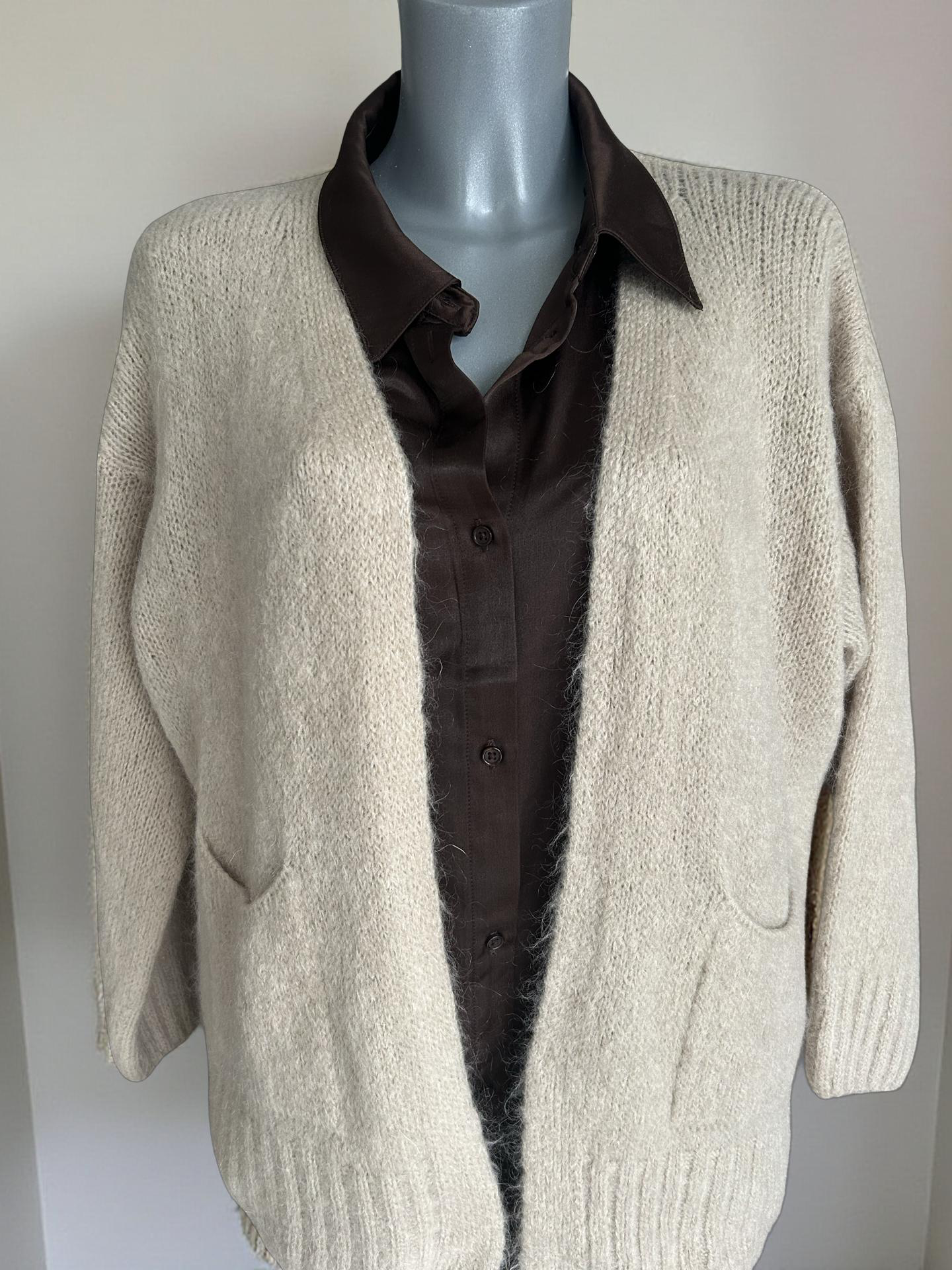 Edle Baby-Alpaka Strickjacke – weich & mit Taschen