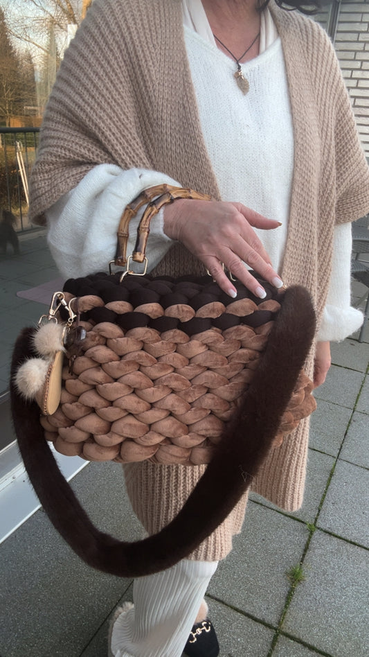 Pillow Bag Wave Terrosso & Schokobraun | Trendige Handtasche mit Bag-in-Bag aus Kunstpelz