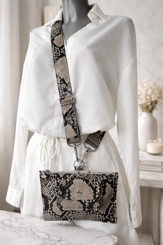 Ausgefallene Crossbody Bag aus ausgeprägtem Rindsleder – mit verstellbarem Schultergurt & zwei Pouches