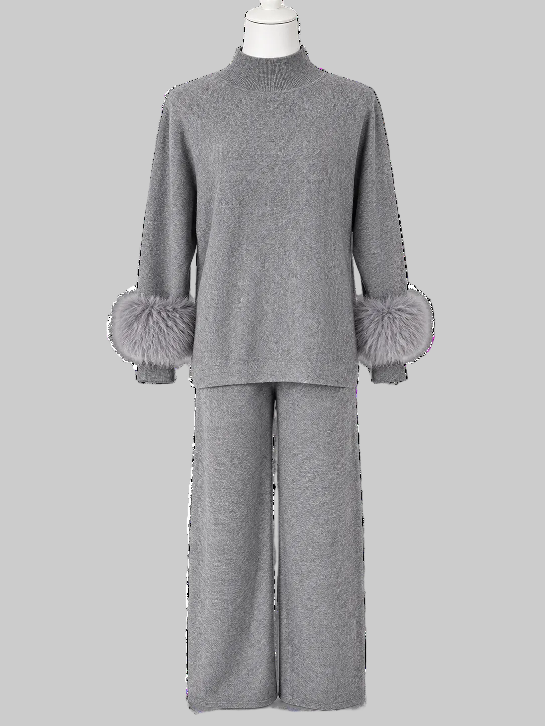 Luxury Strickanzug Grau – 2-teiliges Damen Set mit edlen Fellmanschetten