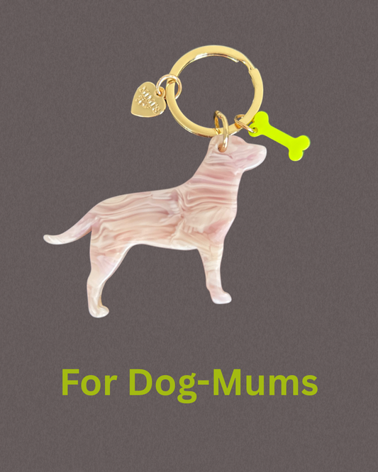Dogmom Anhänger – Schlüsselanhänger & Taschenaccessoire für Hundemamas