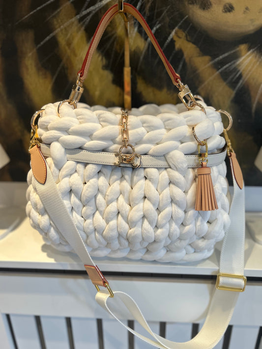Samttasche Weiß – Hochwertige Damen Handtasche
