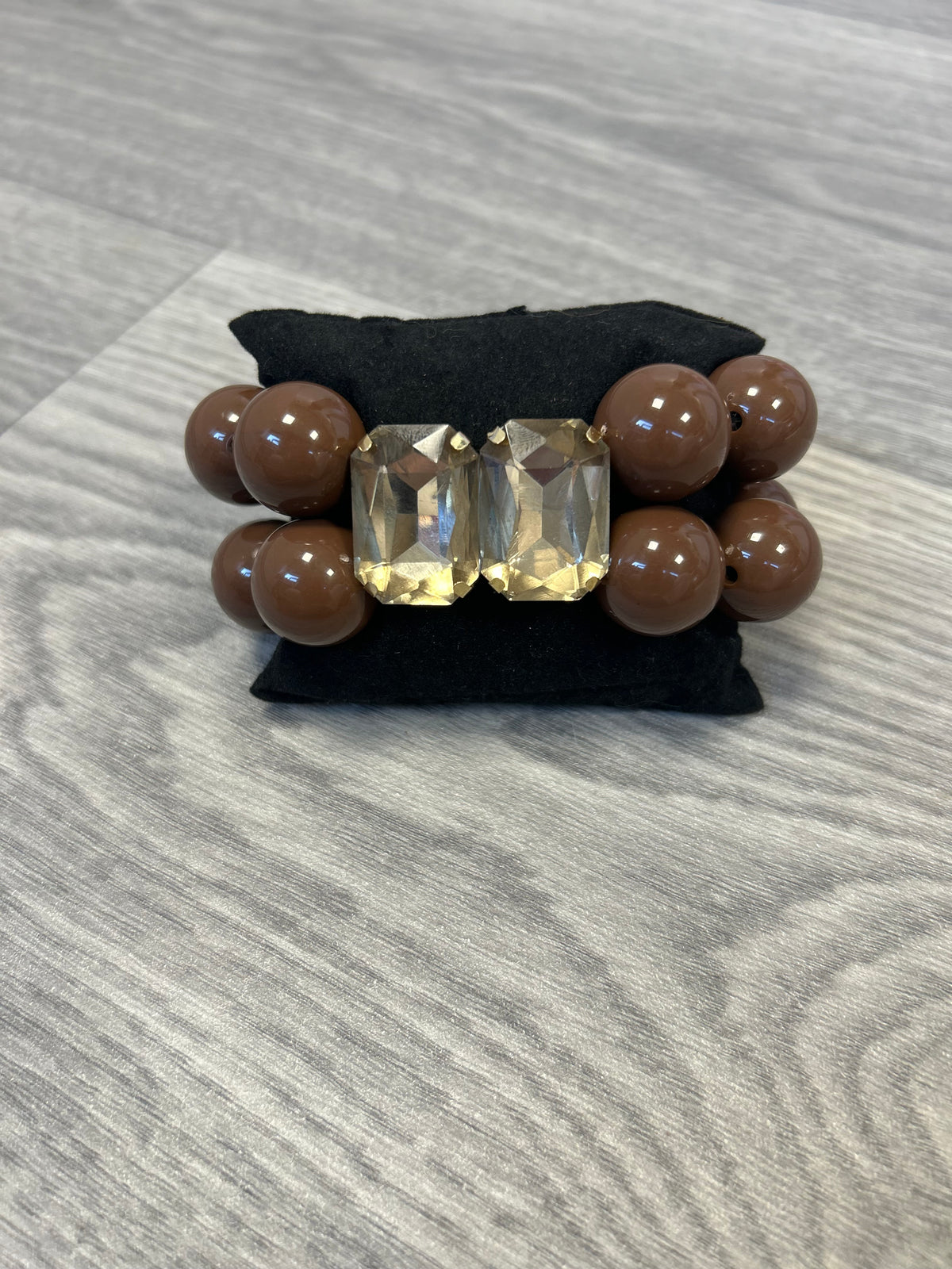 Handgefertigtes Statement Armband – Stylischer Schmuck für Damen