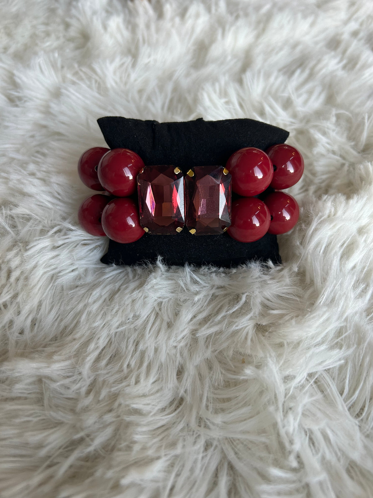 Handgefertigtes Statement Armband – Stylischer Schmuck für Damen