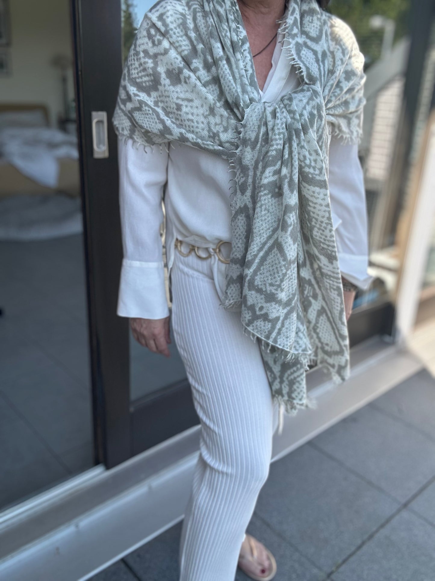 Cute Stuff – Premium Kaschmir-Schal in Snake-Optik | 100% Kashmir | Luxuriös & Weich