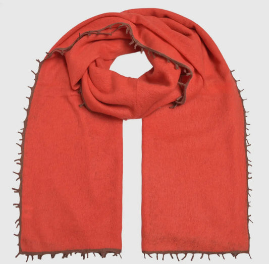 Cute Stuff 100% Cashmere Tuch- Purer Luxus