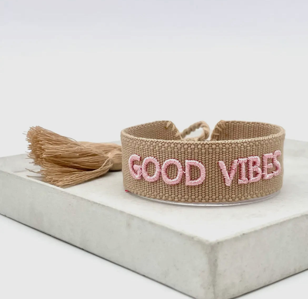 Statement Armband Good Vibes